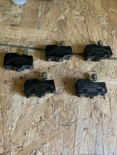 5 Pack Micro Switch BZ-2RW822T Switch w/Roller Lever