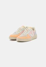 Image of Veja V-10 Trainers, size UK 6/eur 39/US 8,Leather,High quality, brand new
