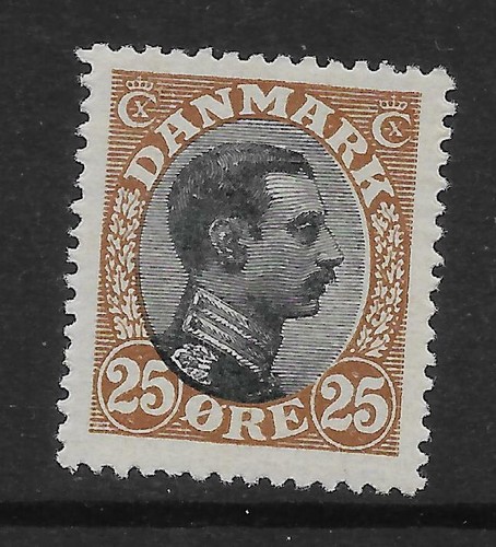 DENMARK SG146 1921 25o BLACK & BROWN MTD MINT - 第 1/1 張圖片