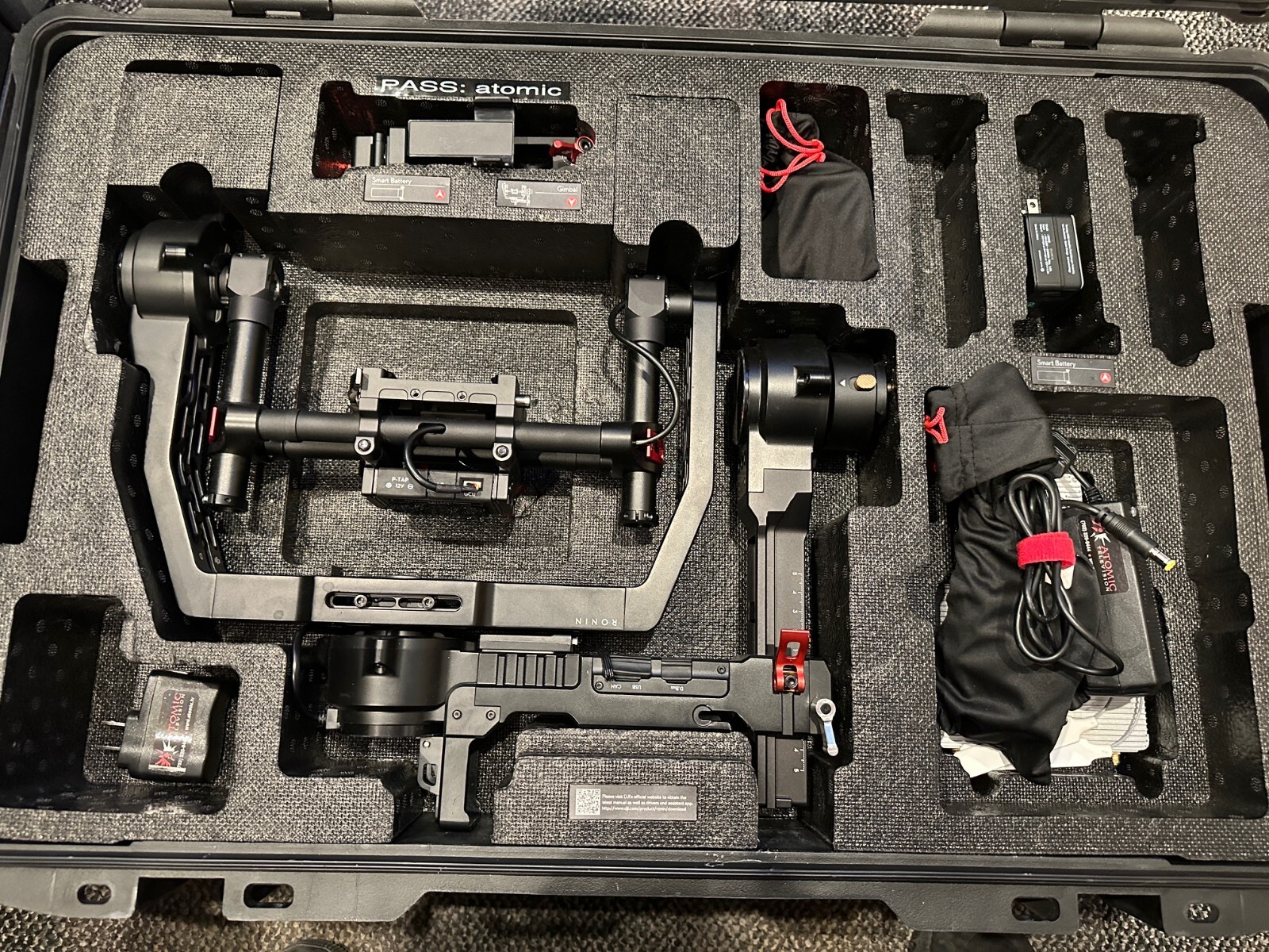 DJI Ronin Camera Stabilizing Gimbal R-16 w/Hard Case