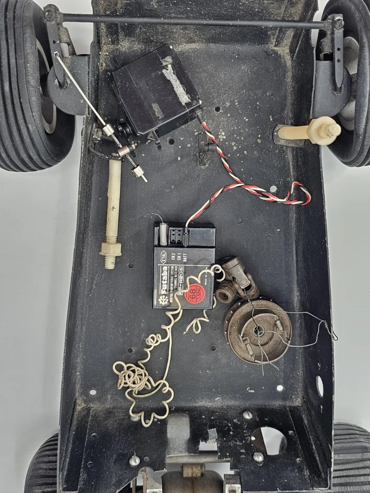 Vintage 1972 Kyosho Ishimasa Rat Buggy Chassis w/ Race Car Rc Body - L@@k - Image 4 of 4