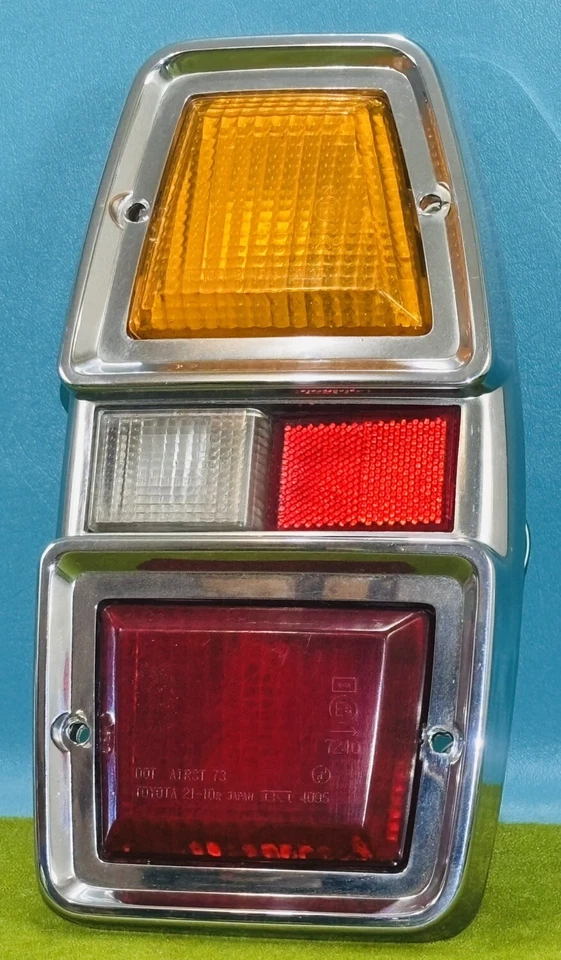 Задний фонарь правый для универсала Toyota Corona RT118 1974 1977 IKI 4095 RH правый - Изображение 2 из 4