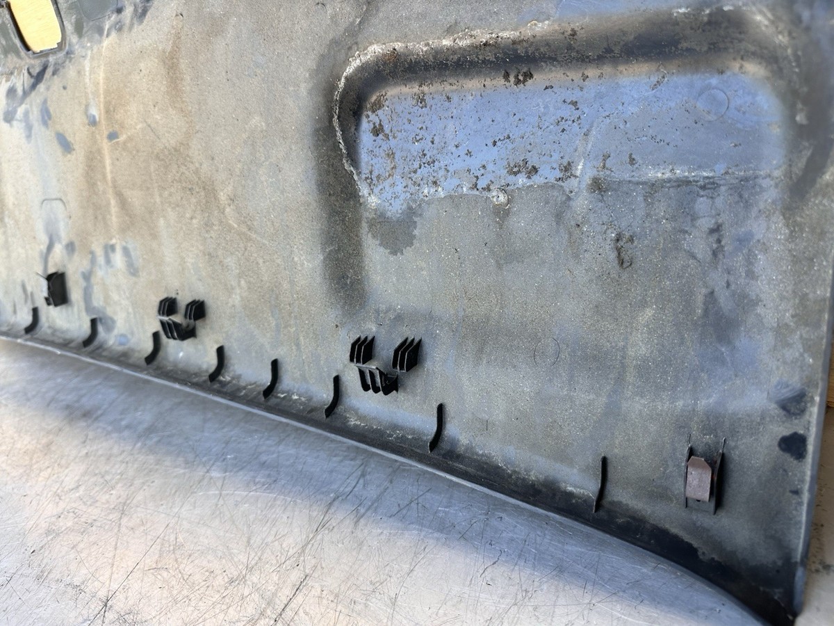 90-96 Nissan 300zx Z32 Black Rear Hatch Finisher Trim OEM Center