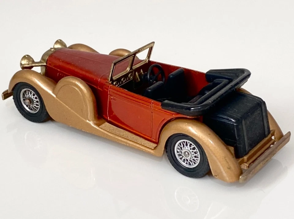 Vintage 1938 Lagonda Drophead Coupe Y-11 Matchbox Models of Yesteryear | 1/43? - Image 4 of 4