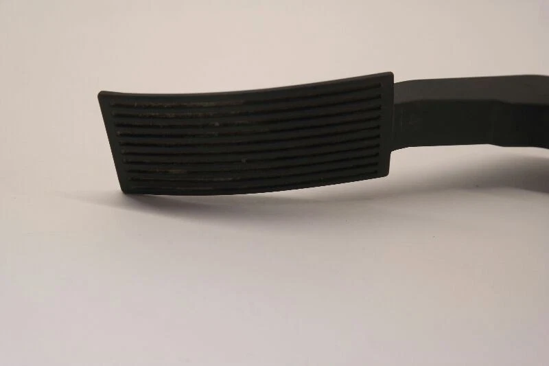 2007 NISSAN PATHFINDER GAS ACCELERATOR PEDAL - Image 4 of 4