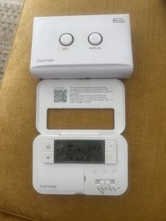 ESI ESRTP4RF Wireless Programmable Room Thermostat White