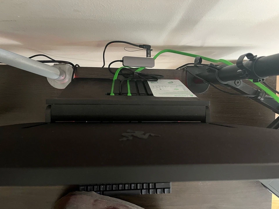 Razer Raptor 27" QHD 165Hz IPS LED Gaming Monitor - Image 3 of 4