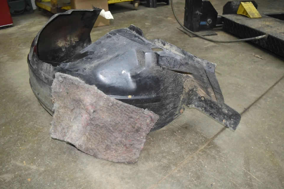 1983 1990 Ford Mustang Front Passenger Right Inner Fender Lining 83 84 85 86 87 - Image 4 of 4