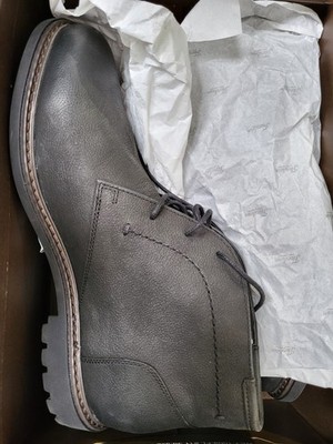 NEW Florsheim Field Chukka Boot Black Nubuck Size 11 M
