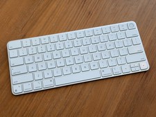 Apple Magic Keyboard with Touch ID A2449  New USB-C Lightning Cable