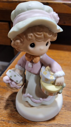 Enesco Precious Moments Figurine 'Sure Could Use Less Hustle & Bustle'