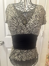 Max Edition S Black Cream Abstract V Neck Empire Waist Blouse Short Sleeve Y2K