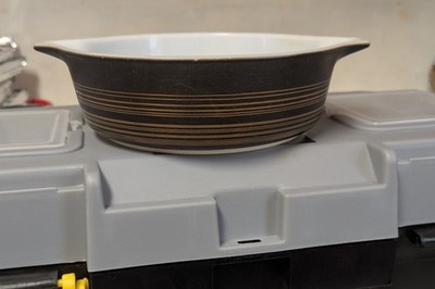 Small Brown And Gold Pyrex Baking Dish