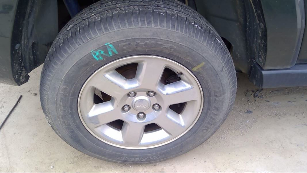 Wheel 17x7-1/2 Aluminum 6 Spoke Platinum-clad Fits 07-08 COMMANDER 4170118