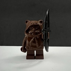 Lego Star Wars 7139 Ewok Attack Wicket Brown Head Hood Minifigure w/ Bow sw0050
