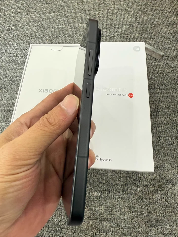 Xiaomi 15 12GB+256GB 6.36 in 90W 5400mAh DUAL SIM GSM Unlocked From China - Image 3 of 4