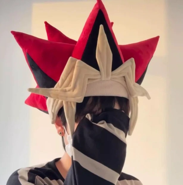 YU-GI-OH! Yugi Muto Cosplay Sombrero Prendas para la cabeza Gorra de felpa AIBO Mutou Yūgi Cos Regalo utilería Foto 3 de 4