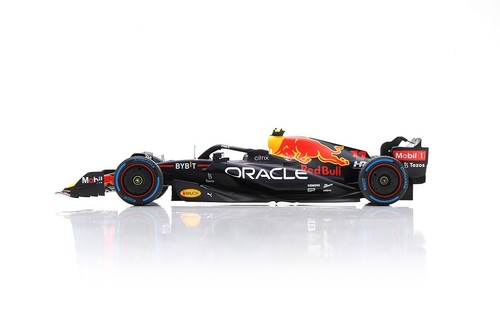 Spark Red Bull Racing RB18 #11 - Pérez - Winner Monaco GP 2022 1/18. 18S763 - Picture 3 of 4