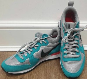 fabric nike trainers