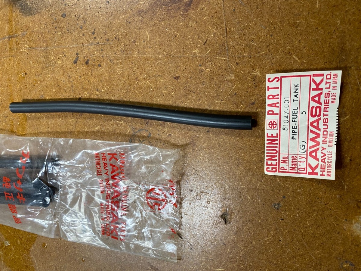 NOS KAWASAKI OEM FUEL TANK CONNECTOR HOSE H1 H2 A1 A7 KH250