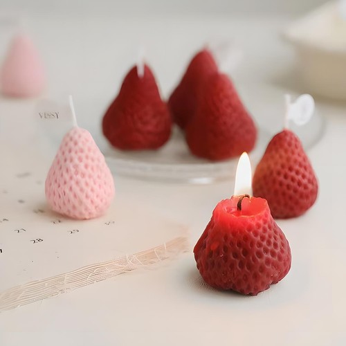 4pcs Mini Strawberry-scented Candles Realistic Aromatherapy Trendy Photo Props - Picture 15 of 24