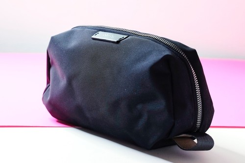 Bellroy Toiletry Kit Accessories Bag Travel Pouch Organizer Black Zipper Closure