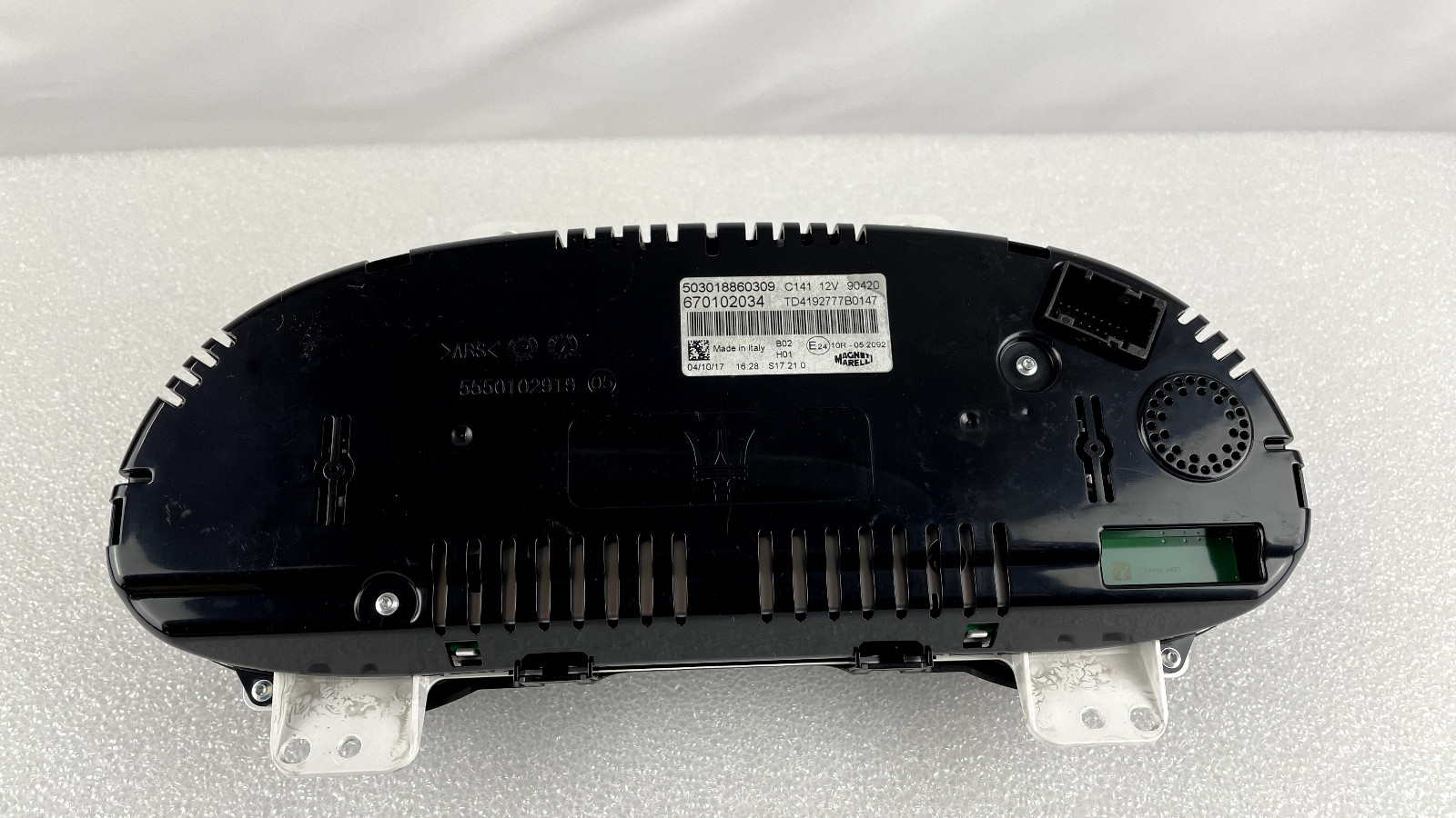 2017 Maserati Levante Speedometer Instrument Cluster 503018860309 OEM km/h