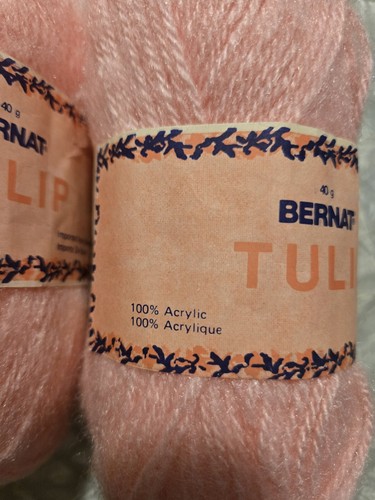 VINTAGE Bernat Tulip yarn - 40g each - 4 Skeins - Picture 5 of 5