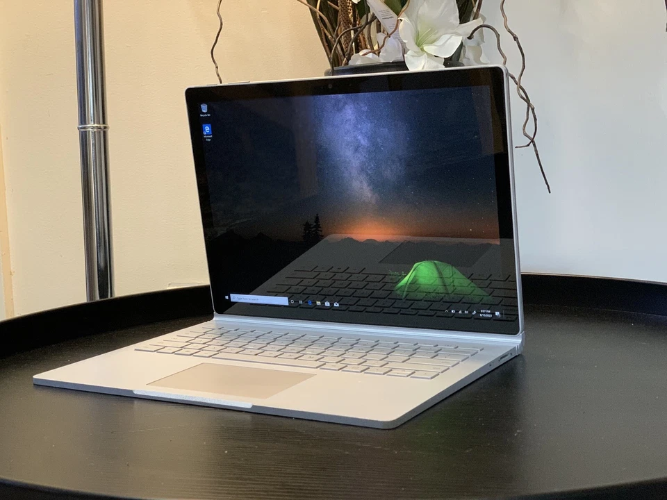 Microsoft Surface Laptop 3| i5-8350U| 1.70GHz 8GB RAM 256GB SSD Win 10 Pro Touch - Image 3 of 4