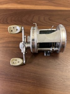 okuma ceymar baitfeeder cbf 500 – Mags Custom Rods OIG TrailCaster Alex Color:Colour Shifting Nacre RB “New” (Overcast) this reel optimizes airflow