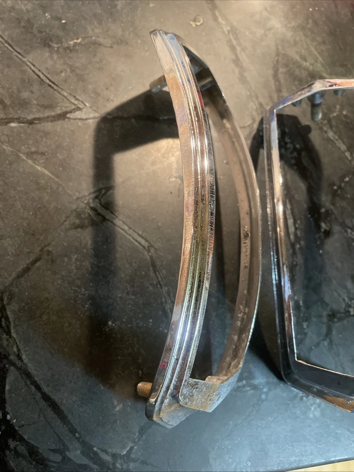 Lasalle 52 Cadillac 62 1940 luz trasera marcos cromados Foto 4 de 4