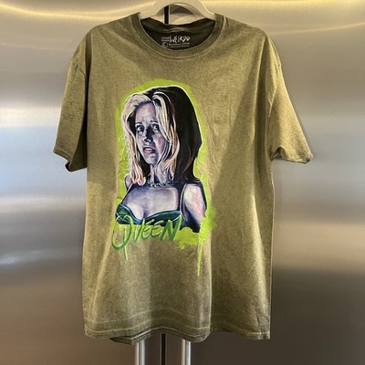 Small Town Weirdo LRG Tshirt Buffy Vampire Slayer Sarah Michelle Queen