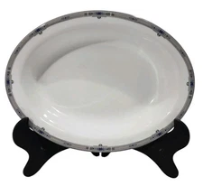 Wedgwood China Amherst Bone China 10" Oval Vegetable Bowl Serving Dish
