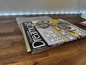 Dreamcast Magazine Sega NFL 2K1 Issue 9 December 2000 w/disc in shrink, stickers