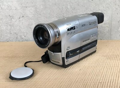 Panasonic NV-RZ15 VHSC Camcorder -PAL, 18x OPT & 700x DIGITAL ZOOM