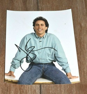 Photo Jerry Seinfeld Signed Autographed 8 x 10