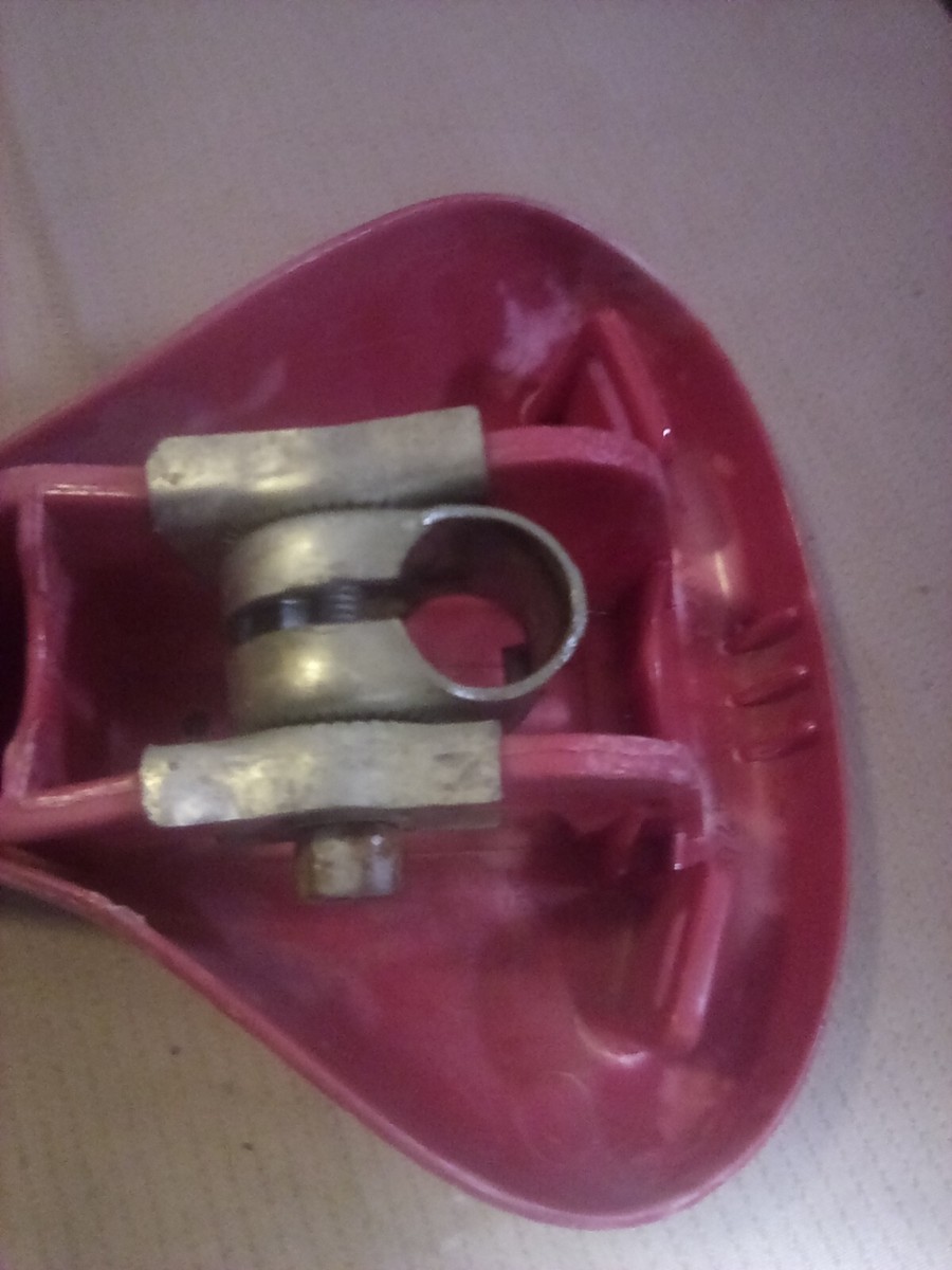 Selle BMX Troxel – Siège Plastique Rouge – Avec Tige – Vintage USA