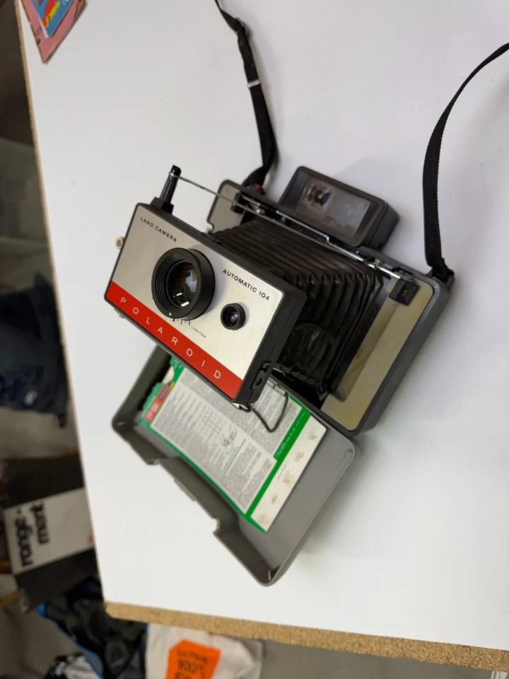 Polaroid 104 Automatic Land Camera Appareil Photo Instantané Instamatic - Photo 2/2