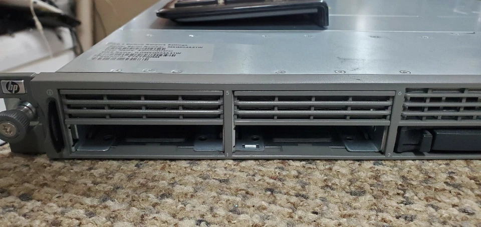 HP PROLIANT DL360 G5 SERVER / 2x INTEL Quad Xeon 2.33GHz /4GB RAM /1PSU - NO HDD - Image 2 of 4