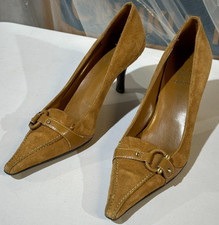 VTG Y2K 90s Circa Pumps Sz 7.5 M Tan Suede Pointed Toe Heel Pointy Buckle Fairy