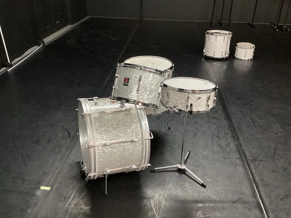 Vintage 1960’s Premier Drum Kit - Image 2 of 4