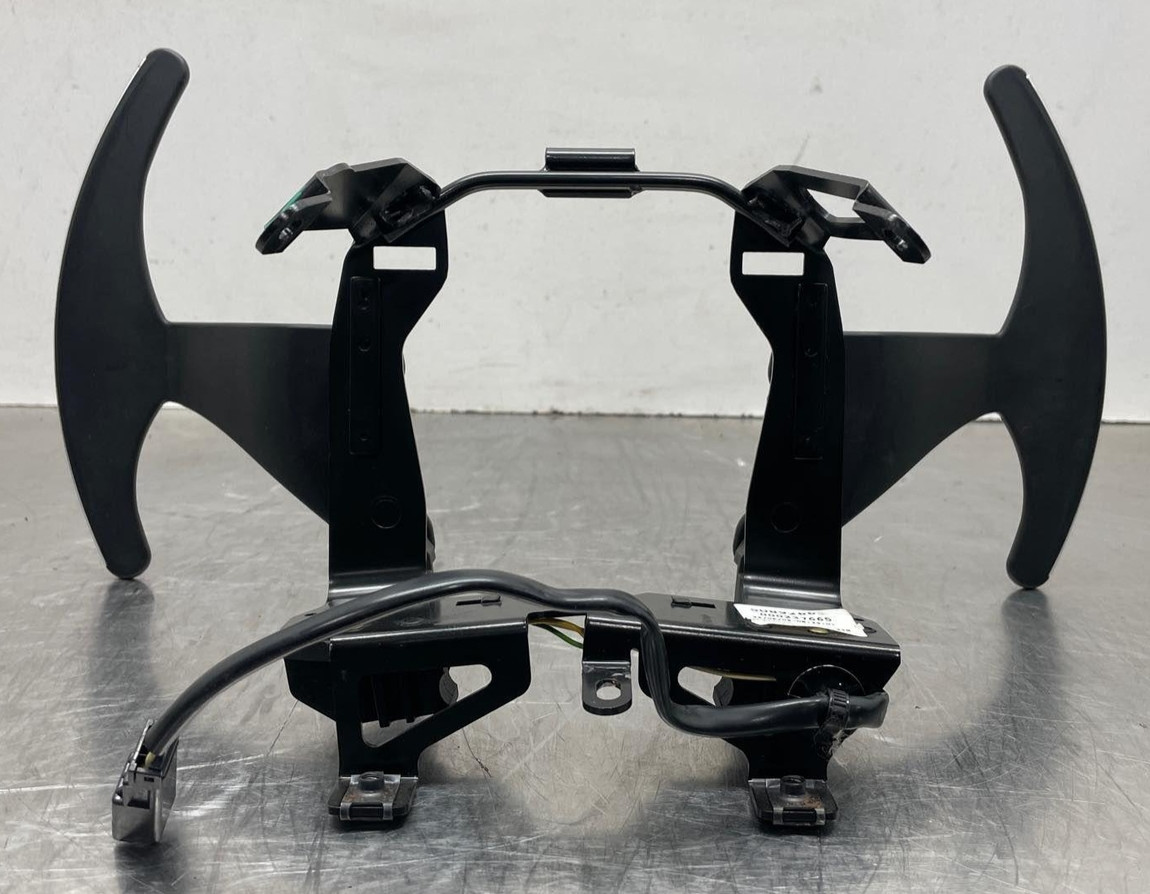 Maserati GranTurismo 2010 Shift paddle assembly Black