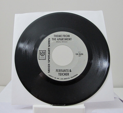 45 RECORD - FERRANTE & TEICHER - THEME FROM THE APARTMENT