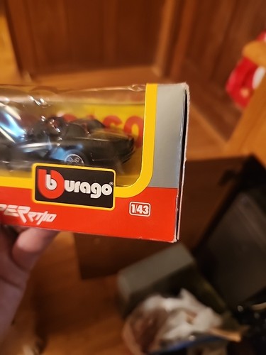 BBurago Die Cast Dodge Viper RT/10 Black New in Package 1/43 - Picture 2 of 7
