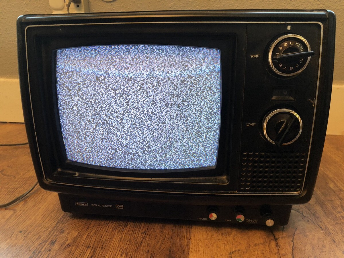 Vintage 70s 80s CRT Sears Solid State TV Television Video