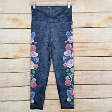 Evolution and Creation Leggings Size S Capri High Rise Black Marble Swirl Roses