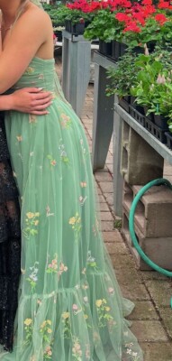 Beautiful Floral Prom Dress from Zapaka, zipper works and straps do as well