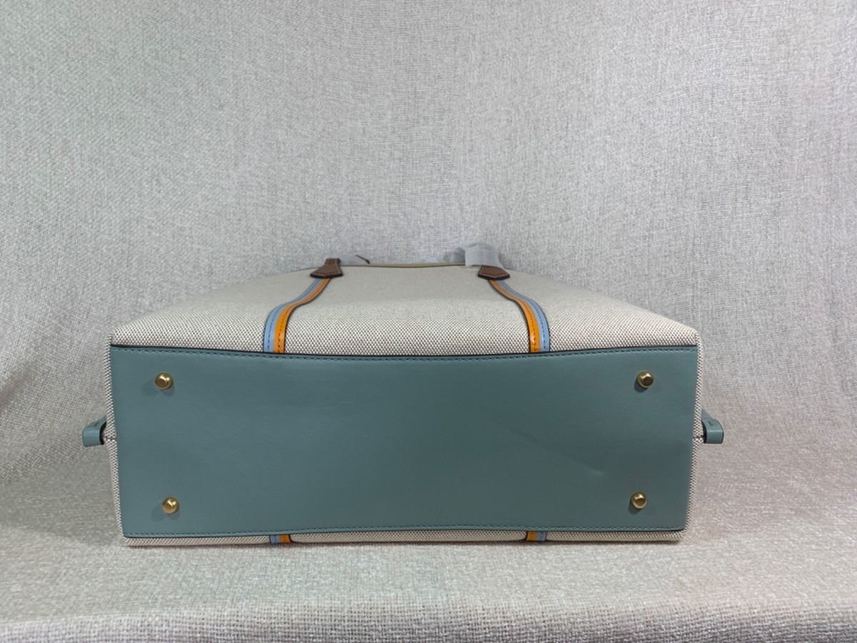 NEW Tory Burch Perry Triple Compartment Natural Canvas Large 