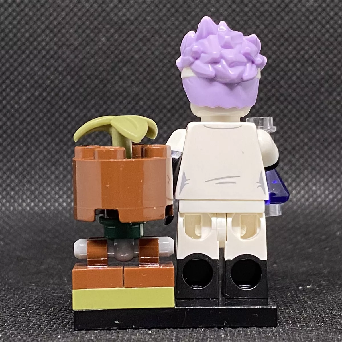 Lego Minifigures BAM Mad Scientist Frankenskeleton w/ Monster Plant