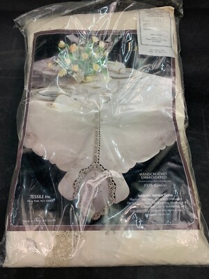 Tessile Legacy Style 1249 Tablecloth 66'' x 84'' New in Package Hand Crochet